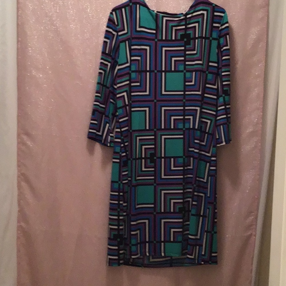 Dress - Picture 2 of 2